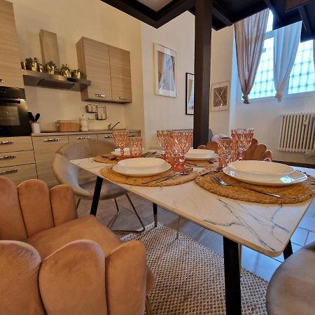 Regina Milano In Porta Romana 2 - Sky Tv, Wifi E Breakfast Box Apartment Exterior foto