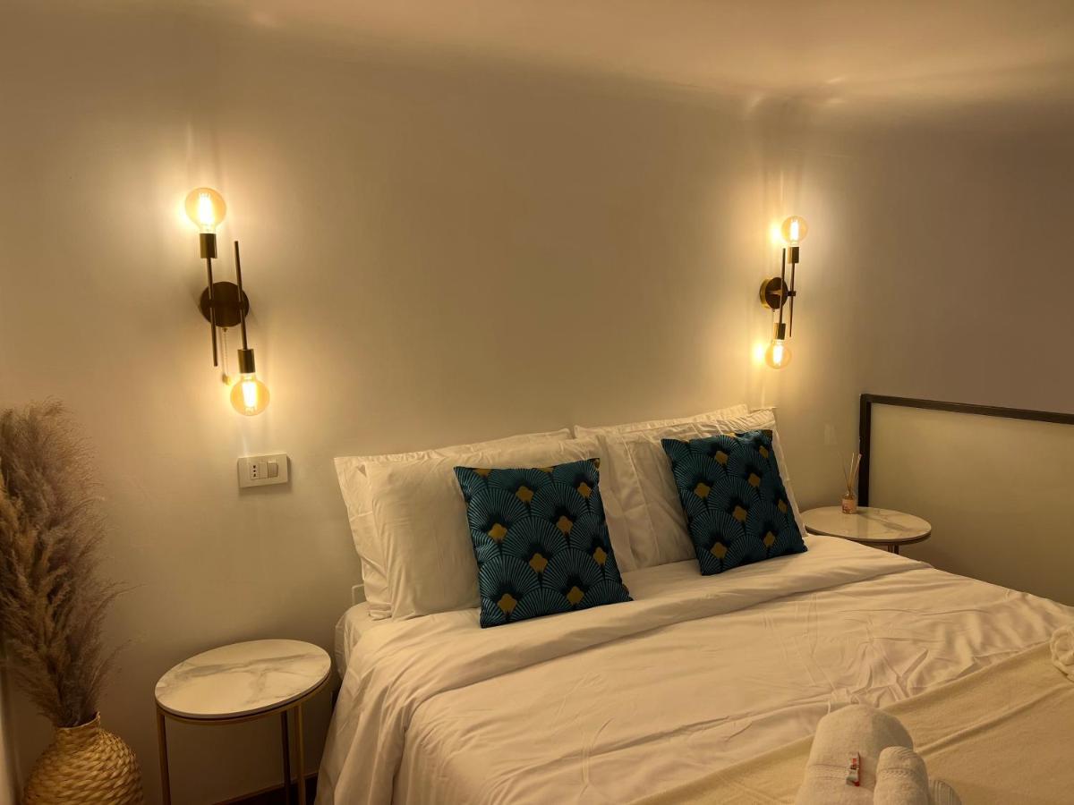 Regina Milano In Porta Romana 2 - Sky Tv, Wifi E Breakfast Box Apartment Exterior foto