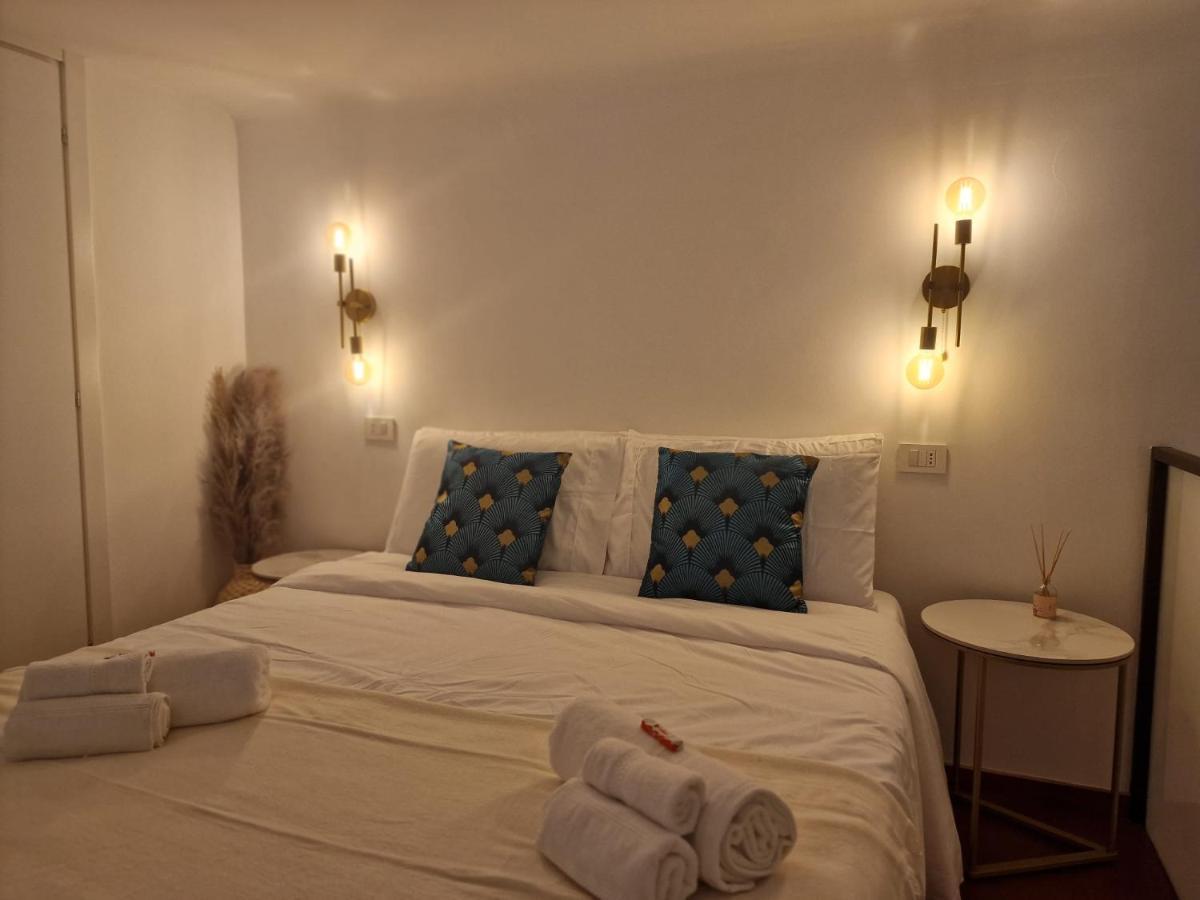 Regina Milano In Porta Romana 2 - Sky Tv, Wifi E Breakfast Box Apartment Exterior foto