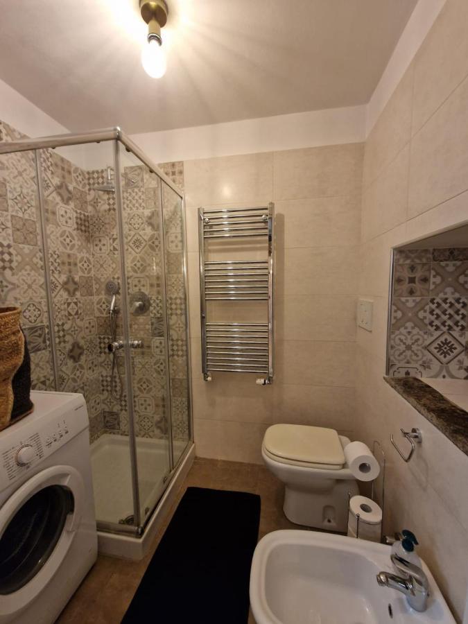 Regina Milano In Porta Romana 2 - Sky Tv, Wifi E Breakfast Box Apartment Exterior foto