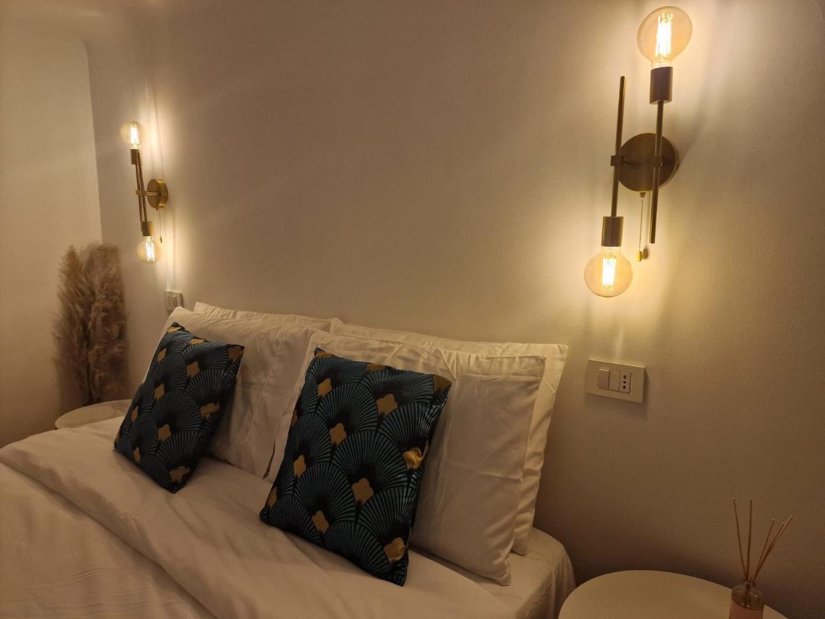 Regina Milano In Porta Romana 2 - Sky Tv, Wifi E Breakfast Box Apartment Exterior foto