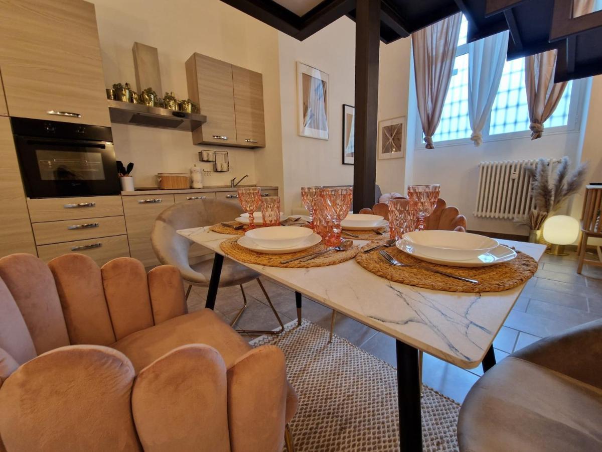 Regina Milano In Porta Romana 2 - Sky Tv, Wifi E Breakfast Box Apartment Exterior foto