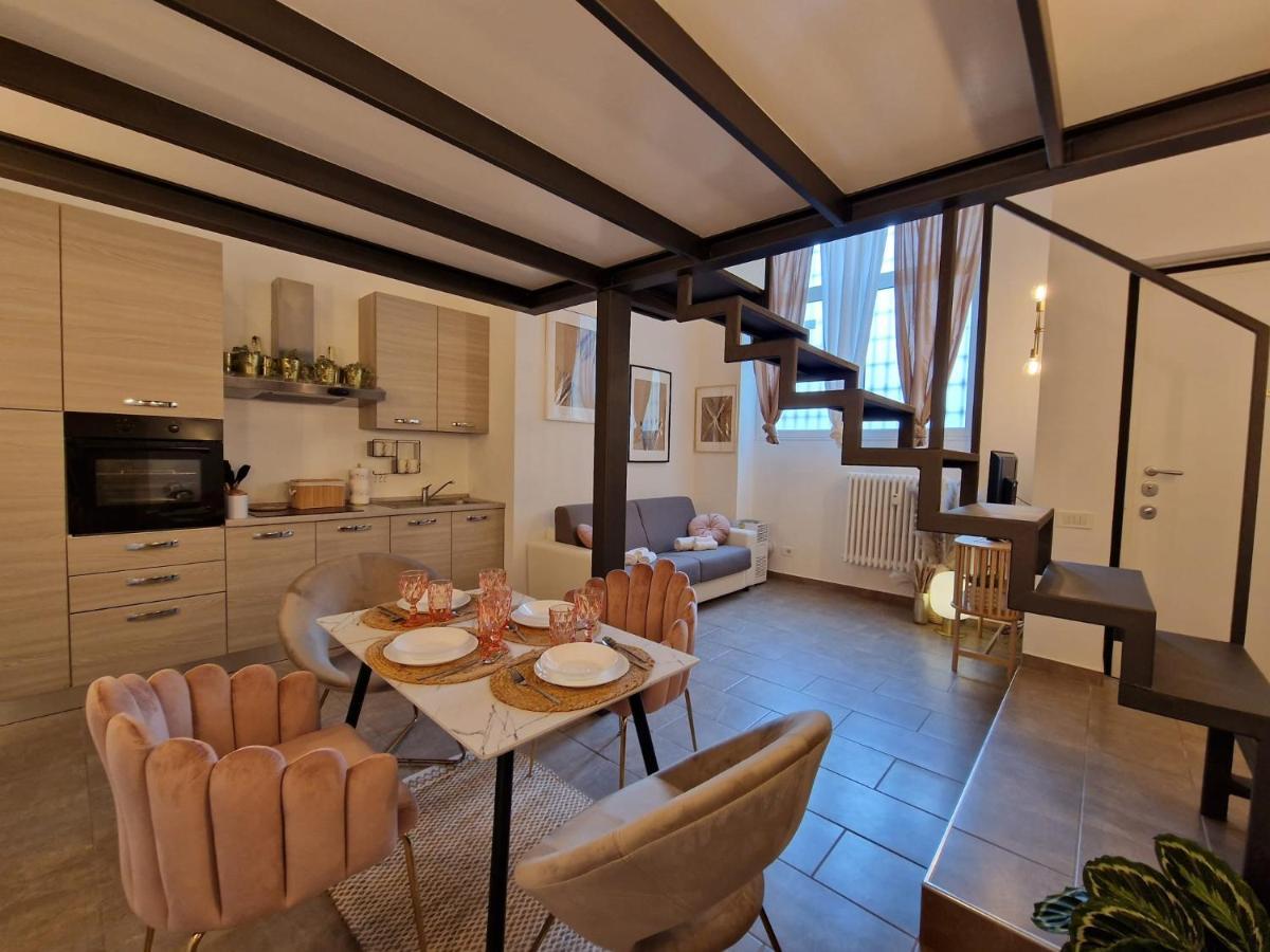 Regina Milano In Porta Romana 2 - Sky Tv, Wifi E Breakfast Box Apartment Exterior foto