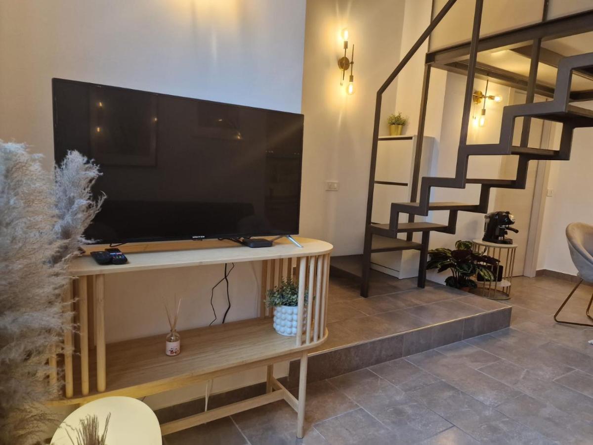 Regina Milano In Porta Romana 2 - Sky Tv, Wifi E Breakfast Box Apartment Exterior foto
