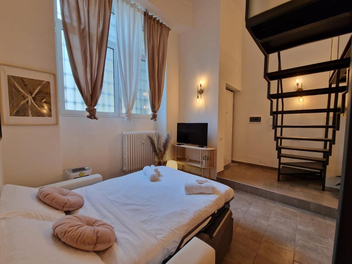 Regina Milano In Porta Romana 2 - Sky Tv, Wifi E Breakfast Box Apartment Exterior foto