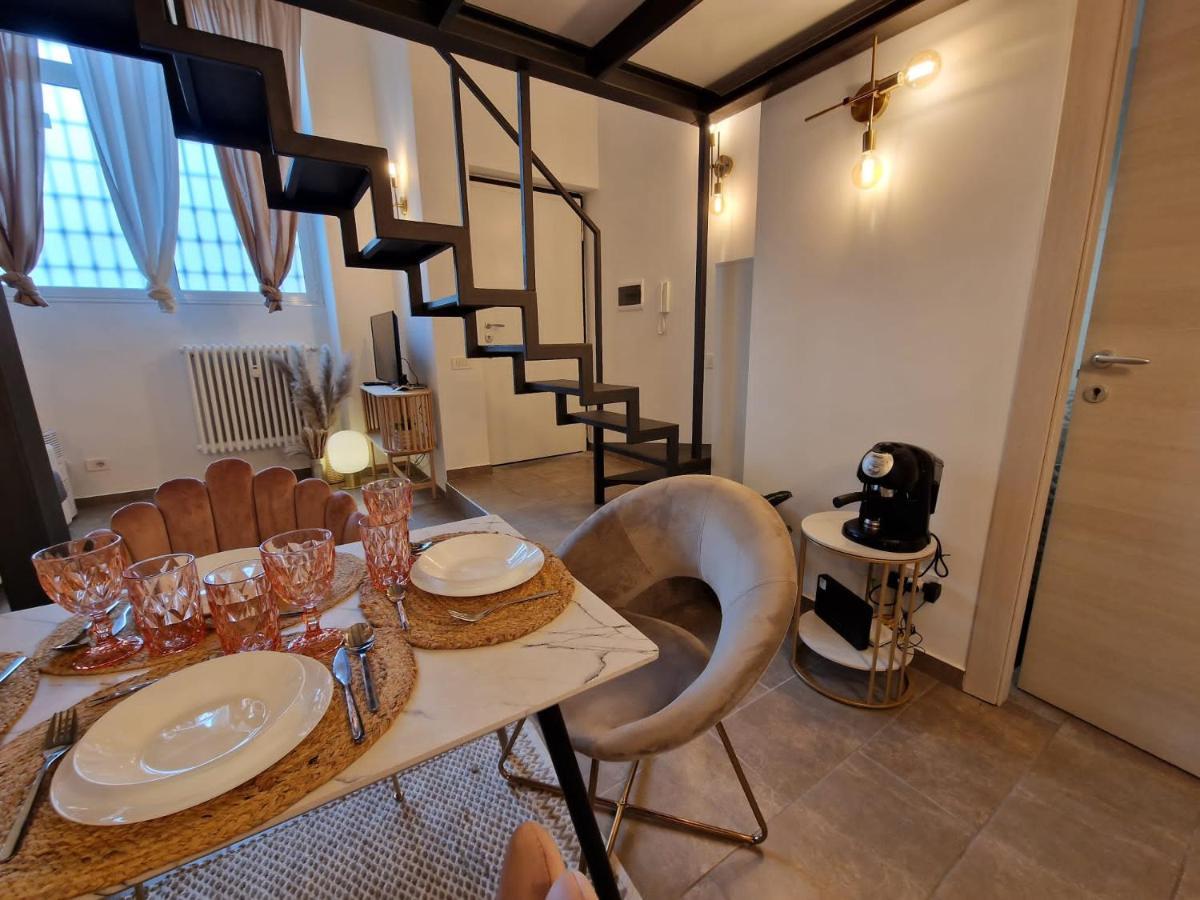 Regina Milano In Porta Romana 2 - Sky Tv, Wifi E Breakfast Box Apartment Exterior foto